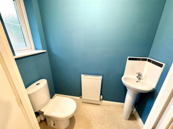 CLOAKROOM/WC