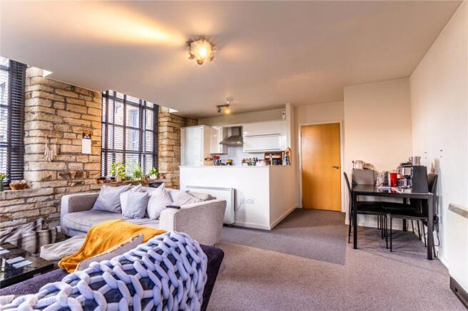 Lounge/Kitchen