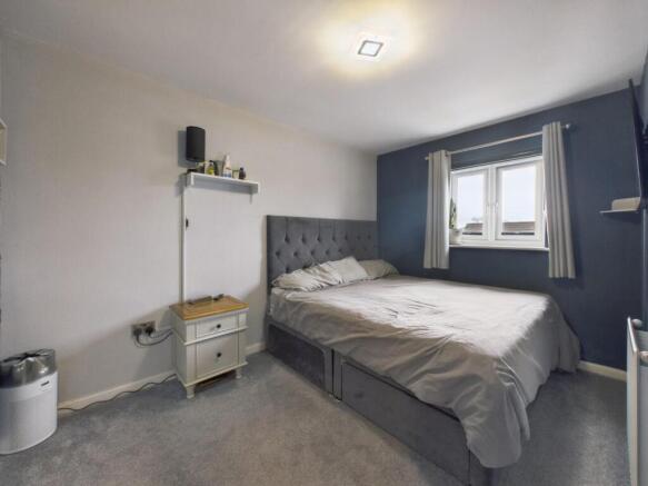 3 bed Semi-Detached for sale Image 8