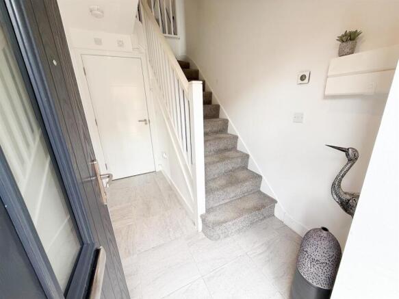 2 bed Town House for sale Image 8