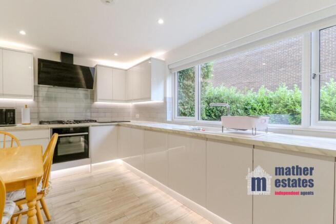 40 Archer Rd, Stevenage, SG1-15.jpg