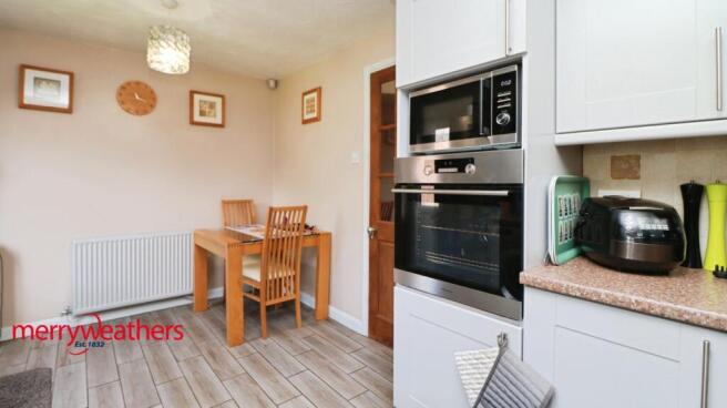 3 bed Semi-Detached for sale Image 5