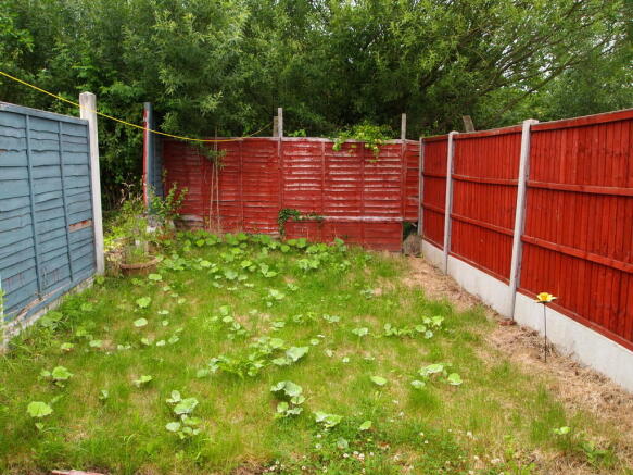 2 bed End of Terrace to rent Image 8