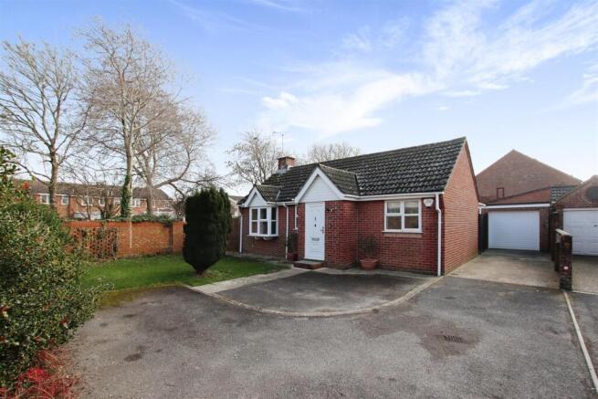 2 Bedroom Detached Bungalow To Let