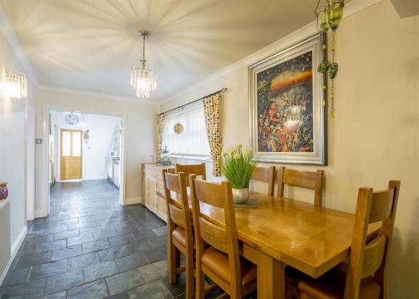 dining room (2).jpg