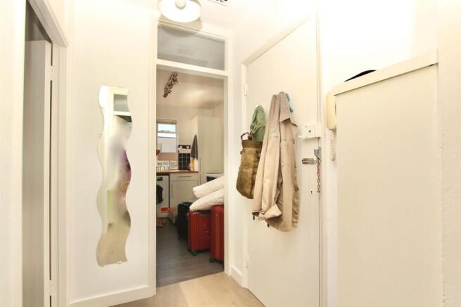 Hayhurst Court, N1