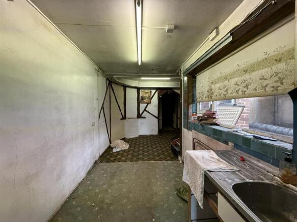 House in Dudley, Nether End - View 5