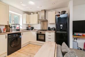 12, Leeson Close, Colwick NG4 2AT