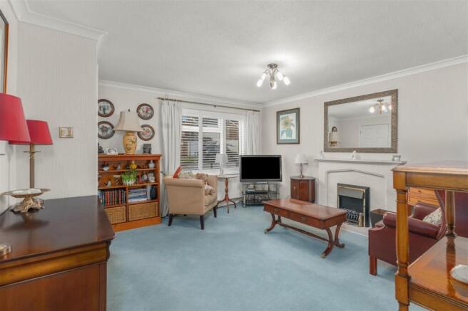 14 Avocet Way, Banbury-6.jpg