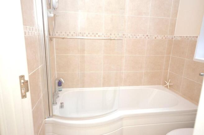 Bathroom 1B