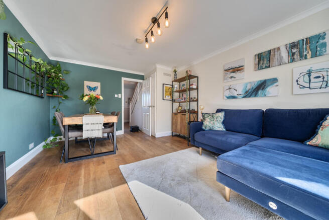 1429852-10-69b9a5f531860