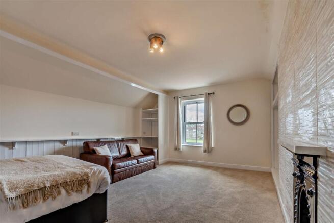 House for sale Image 12