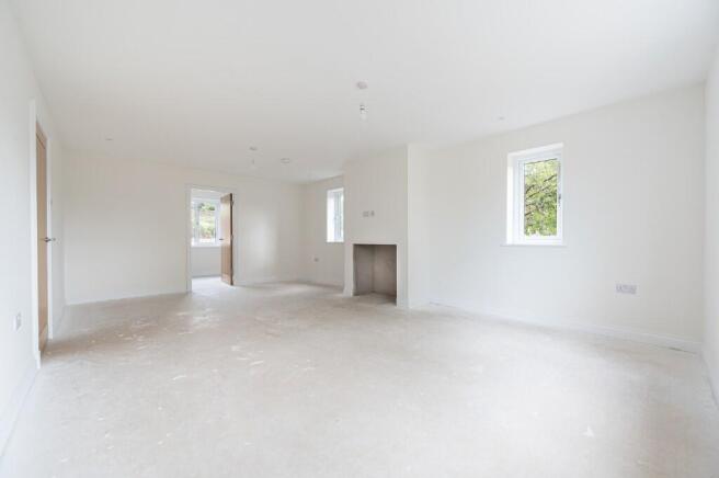 4 bed Detached for sale Image 5