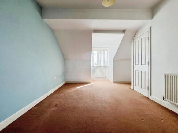 3 bed Town House for sale Image 12
