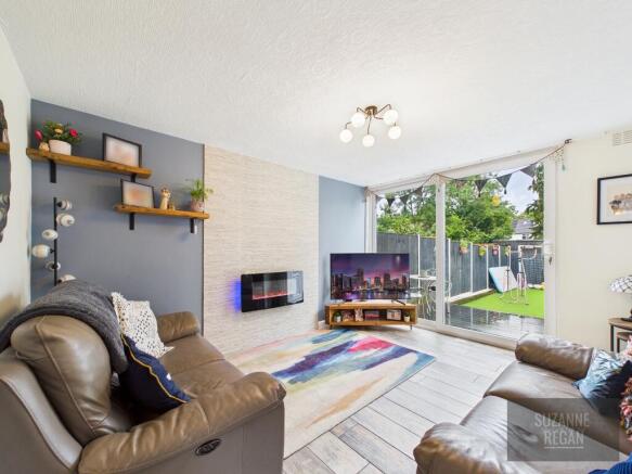 Hendre Close, Whoberley, Coventry photo 4