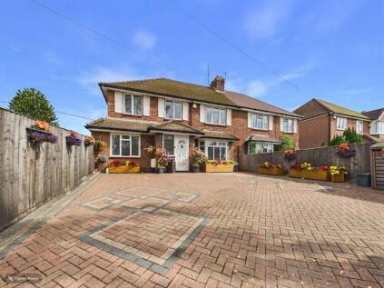 Marlow Road, Bourne End, Buckinghamshire, SL8