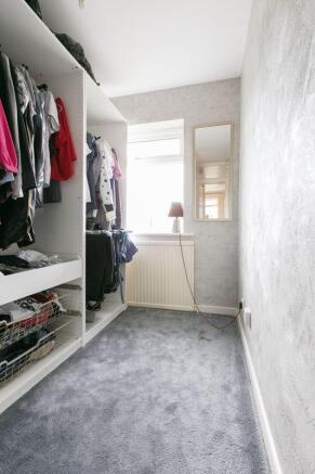 dressing room ...