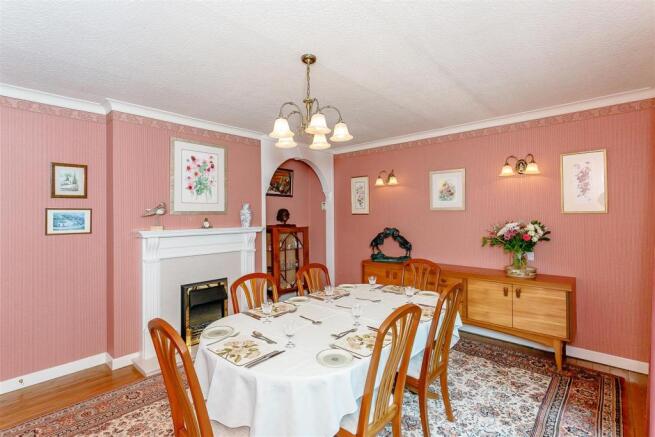 8368109-interior09.jpg