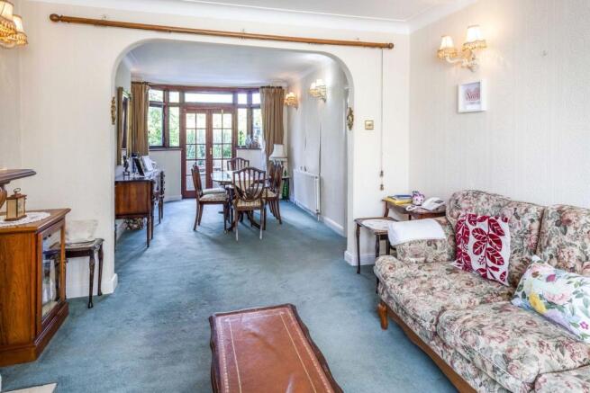 Lounge/Dining Room