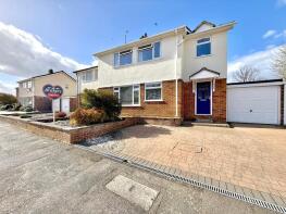 7, Latham Avenue, Frimley, Camberley GU16 8PW