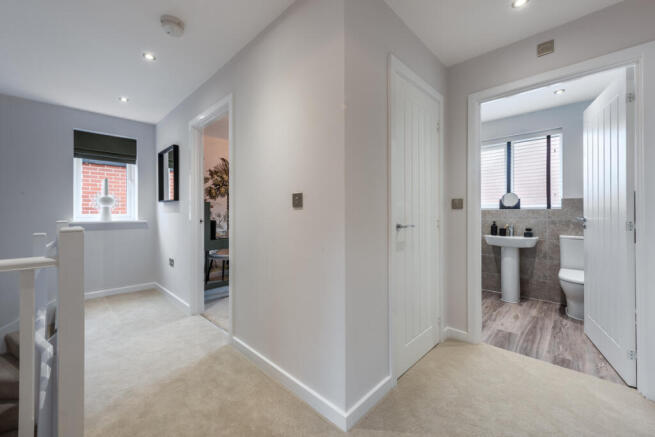 4 bed Detached for sale Image 7