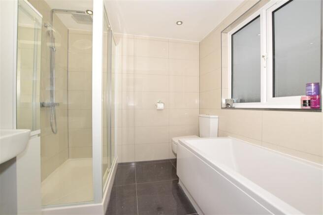 En-Suite Bathroom