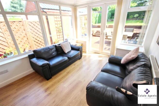 3 bed Semi-Detached for sale Image 4