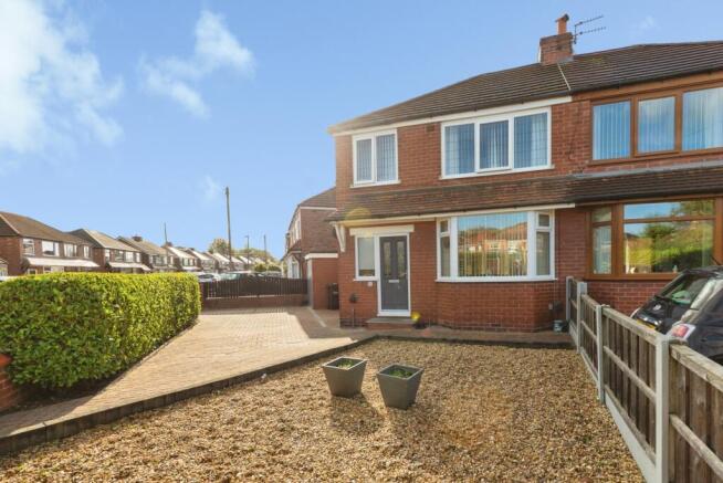 3-bed semi-detached on Pembroke Drive, Bury, Greater Manchester, BL9, £235,000