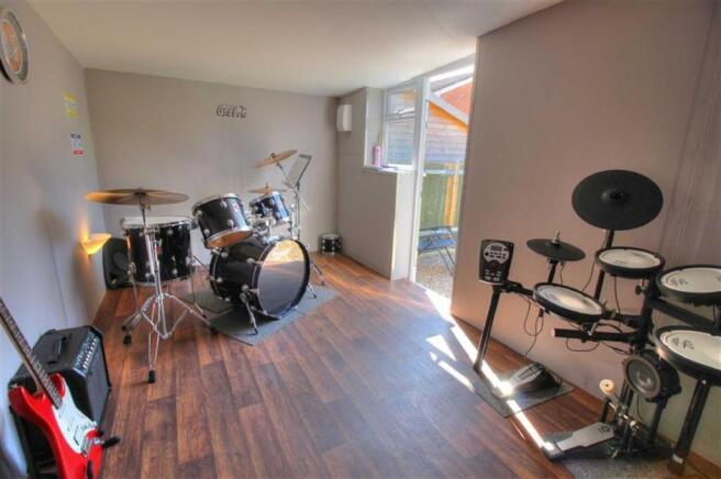 Garage: