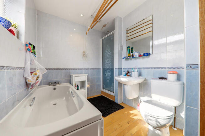2 bed Terraced for sale Image 7