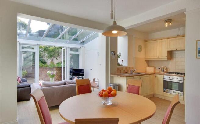 Kitchen/Breakfast Rm
