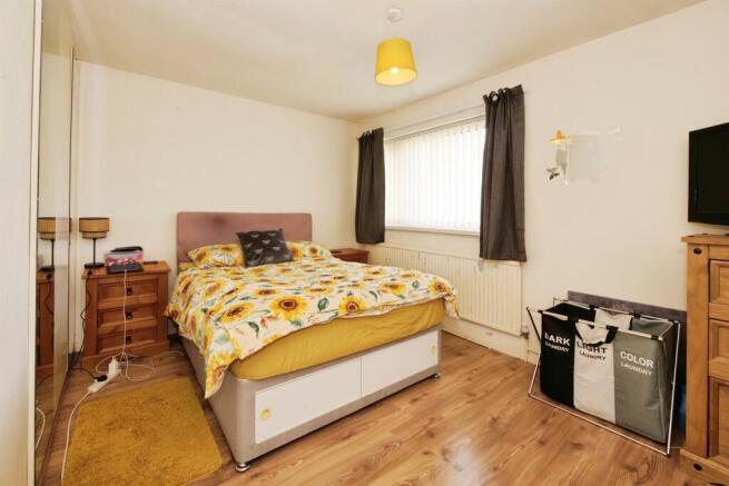 Trenewydd, Newtown, Ebbw Vale photo 4