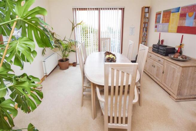 Dining Room.jpg