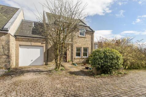 Kinraddie, Main St, West Linton, EH46 7EA
