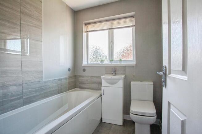 2 bed Terraced for sale Image 12