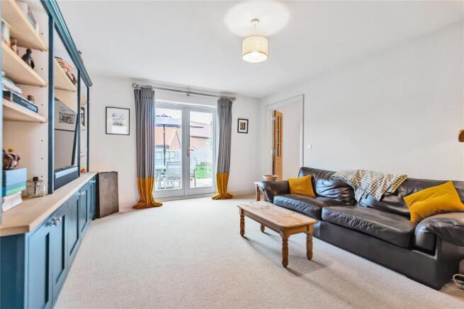 Snug/Dining Room