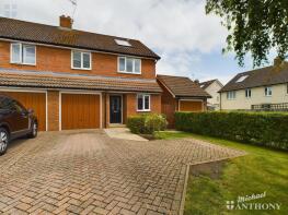 69, Queens Mead, Aylesbury HP21 7AP