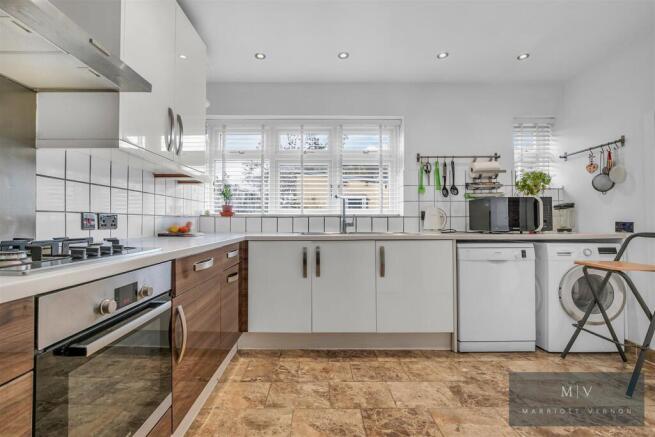 Brockenhurst Way 1 MV-7.jpg