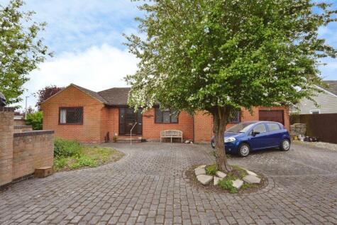 Barnmead Way, Burnham-on-Crouch, CM0 8QD