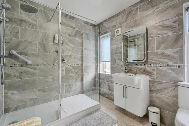 3 bed Semi-Detached for sale Image 4