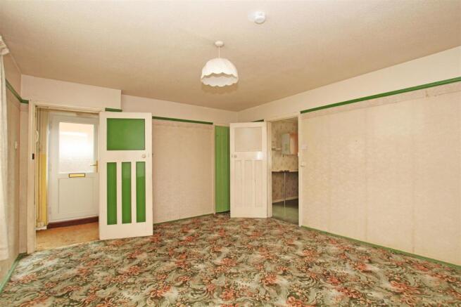8SC - Sitting room 1.jpg