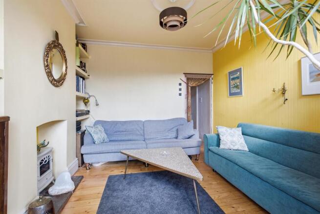 3 bed Terraced for sale Image 4