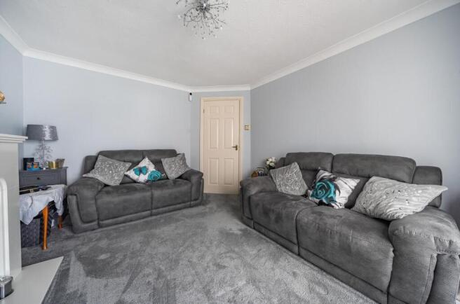 8 Peartree Close