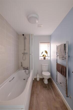10 Kirkburn Drive HE-11.jpg