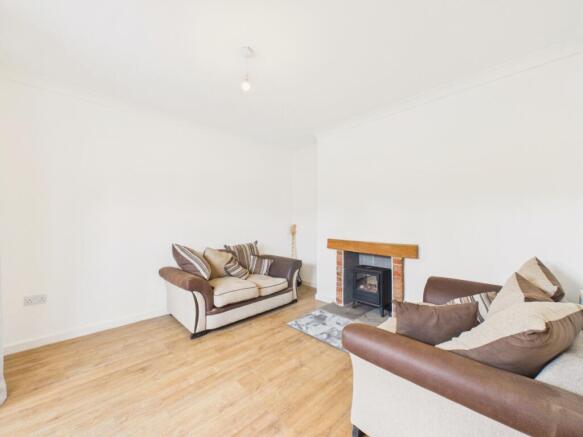 3 bed Semi-Detached for sale Image 5