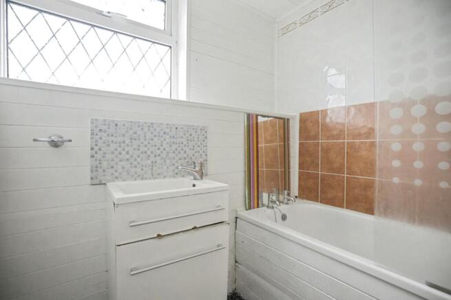 3 bed Terraced for sale Image 11
