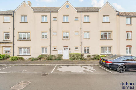 Zakopane Road, Haydon End, Swindon, SN25