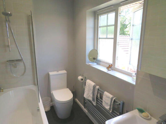 Photo 8