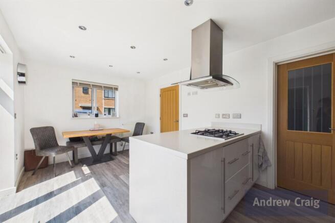 Fenchurch Close, Five Mile Park photo 4