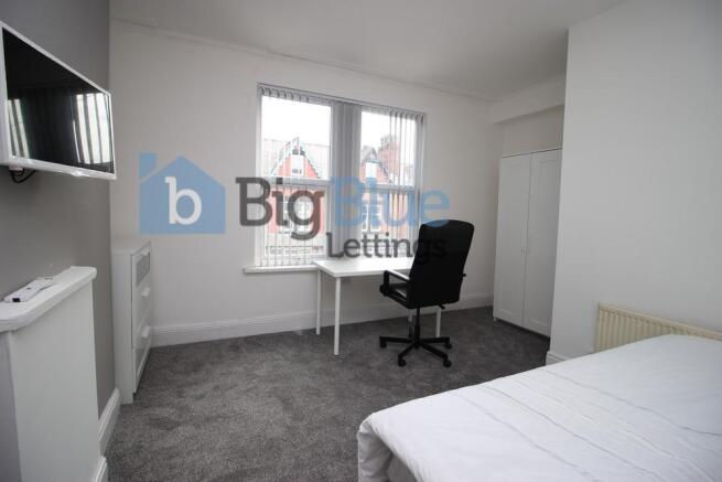 5 bed Terraced to rent Image 12